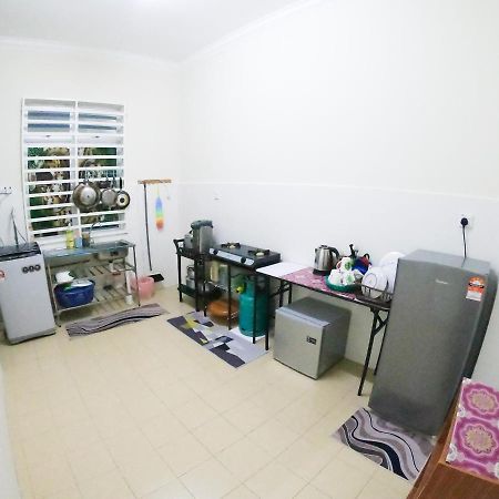 Ayna Homestay 5 Minutes To Marang Jetty Luaran gambar